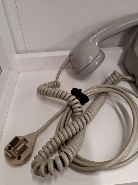 Telefon